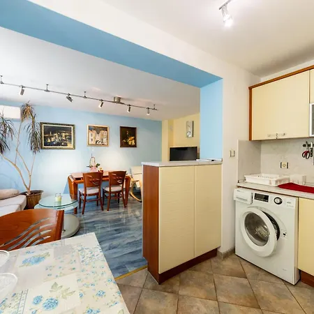 Oasis With 2 Bedrooms Apartment Varna